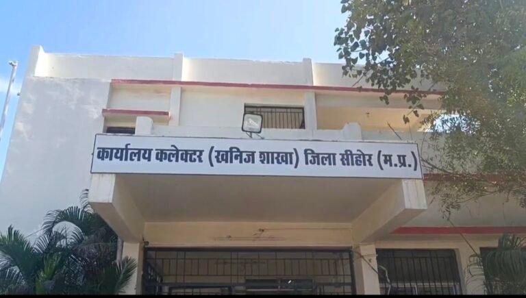 रेत माफिया कर रहे हैं टैक्स चोरी
