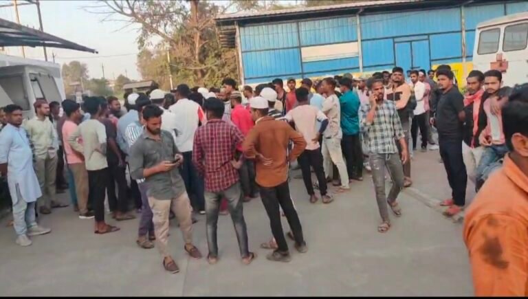 वाद-विवाद में चाकूबाजी, युवक की मौत