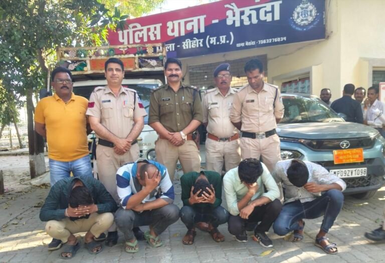 अनाज चोरी करने वाले ग्रहों को पुलिस ने क्या गिरफ्तार 