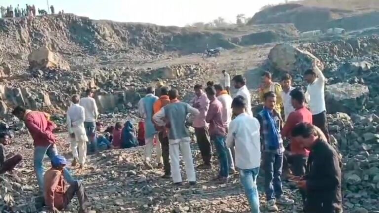 क्रेशर मशीन पर एक युवक का शव मिलने से सनसनी फैल गई 