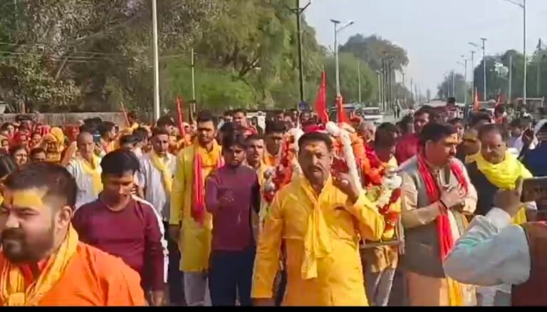 पांडरी बाबा सगरा धाम की 30 किलोमीटर पैदल यात्रा