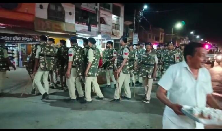 ईद एवं चैत्र नवरात्रि के मद्देनजर नगर में शांति और सुरक्षा व्यवस्था बनाए